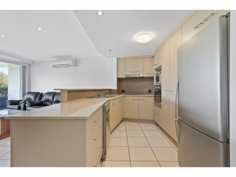 102/6 Victoria Parade, Rockhampton City QLD 4700